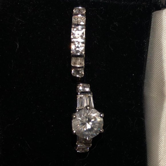 Jewelry - CZ Wedding Set with Round Center Stone